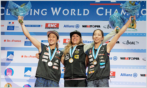女子ボルダリング世界選手権　左から野中生萌選手、ペトラ・クリングラー選手、野口啓代選手（C）JMA